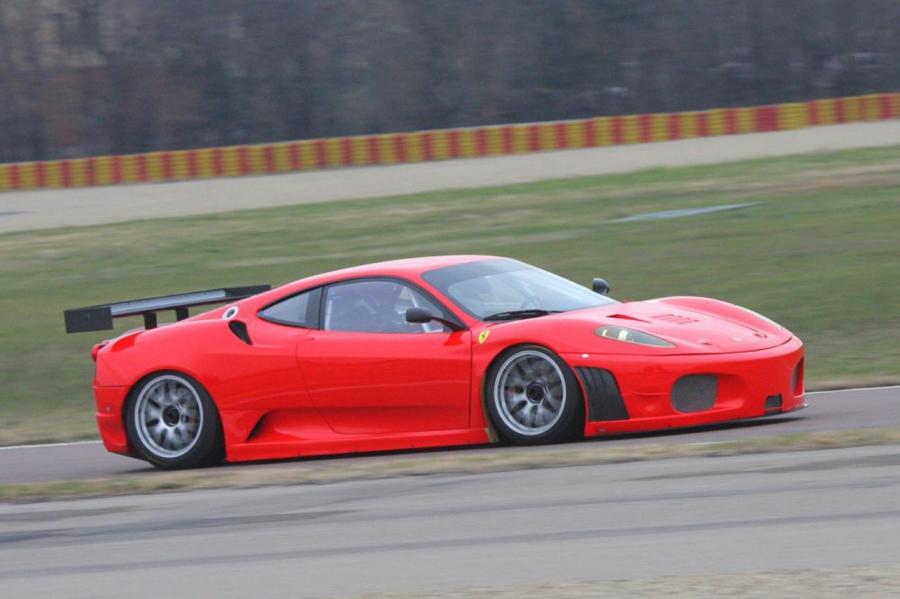  Ferrari F430 GT2 2008 года  (фото 3 из 5)
